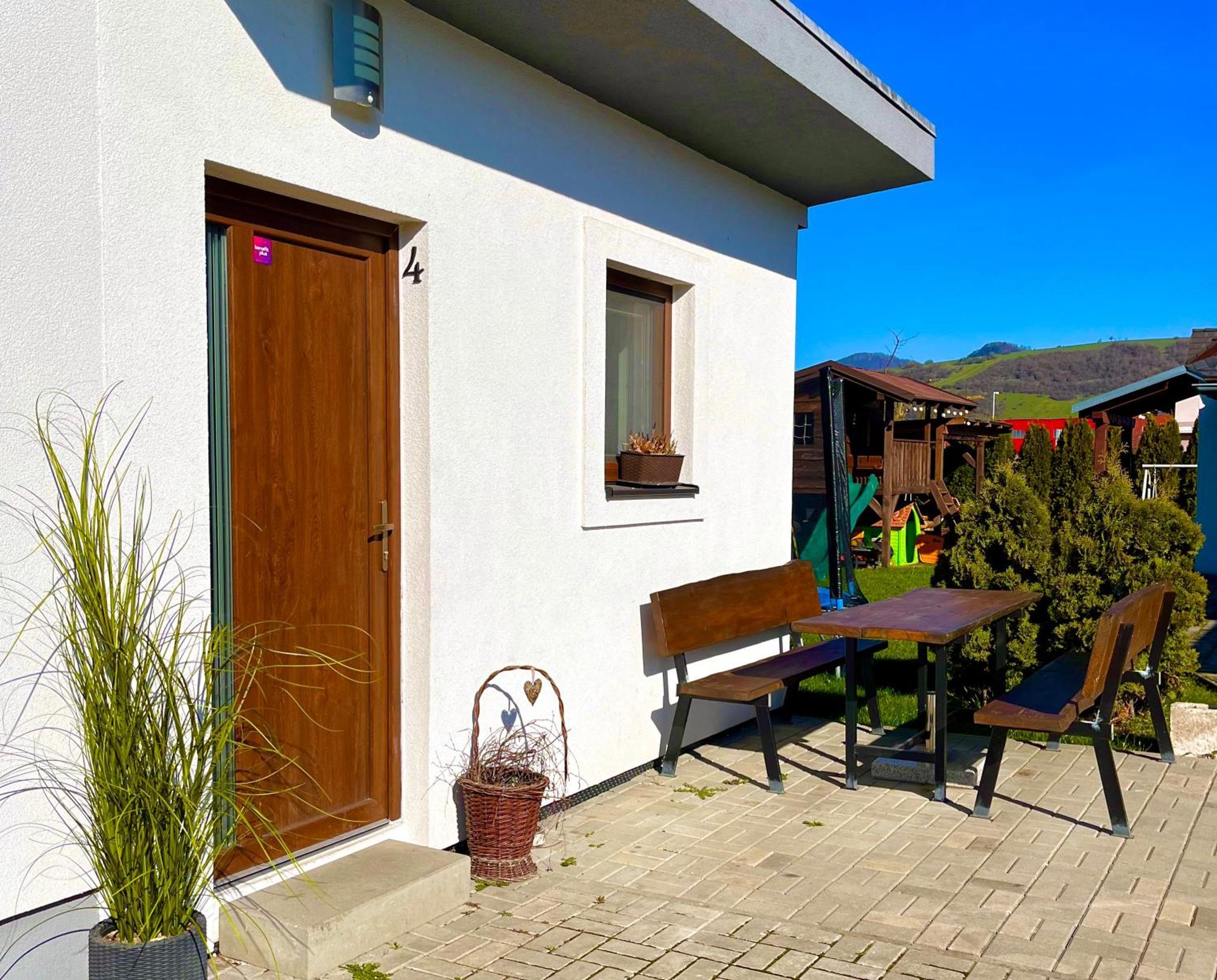 Piemonti Besenova Apartment Bagian luar foto